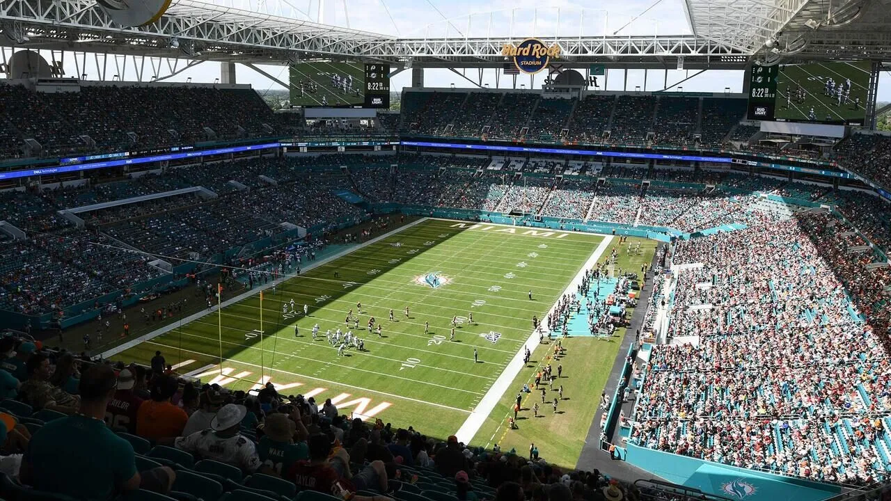 Hard Rock Stadium - Biểu tượng thể thao và giải trí Mỹ